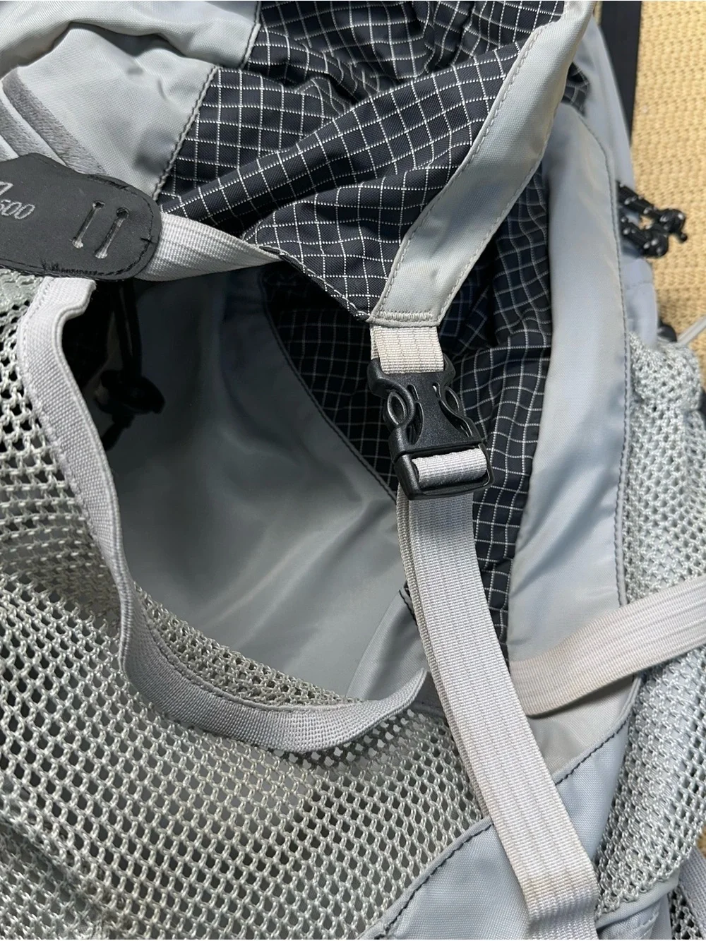 Kelty Illusion 55L Light Gray Men's Technical Hiking Backpack